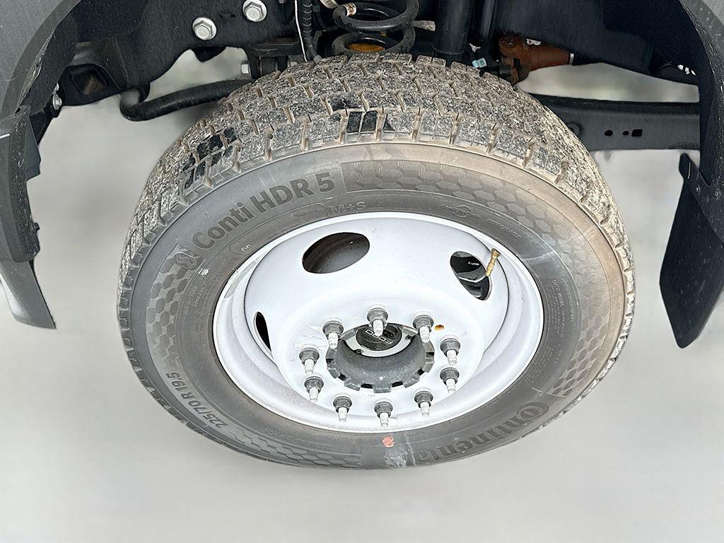 new 2024 Ford F-450 car, priced at $66,353