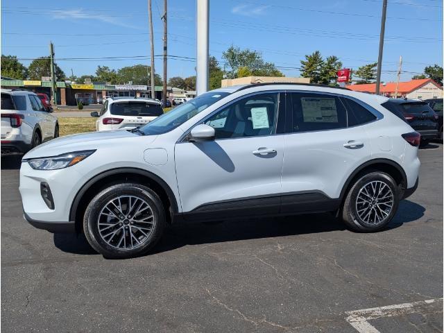 new 2025 Ford Escape PHEV car, priced at $27,268