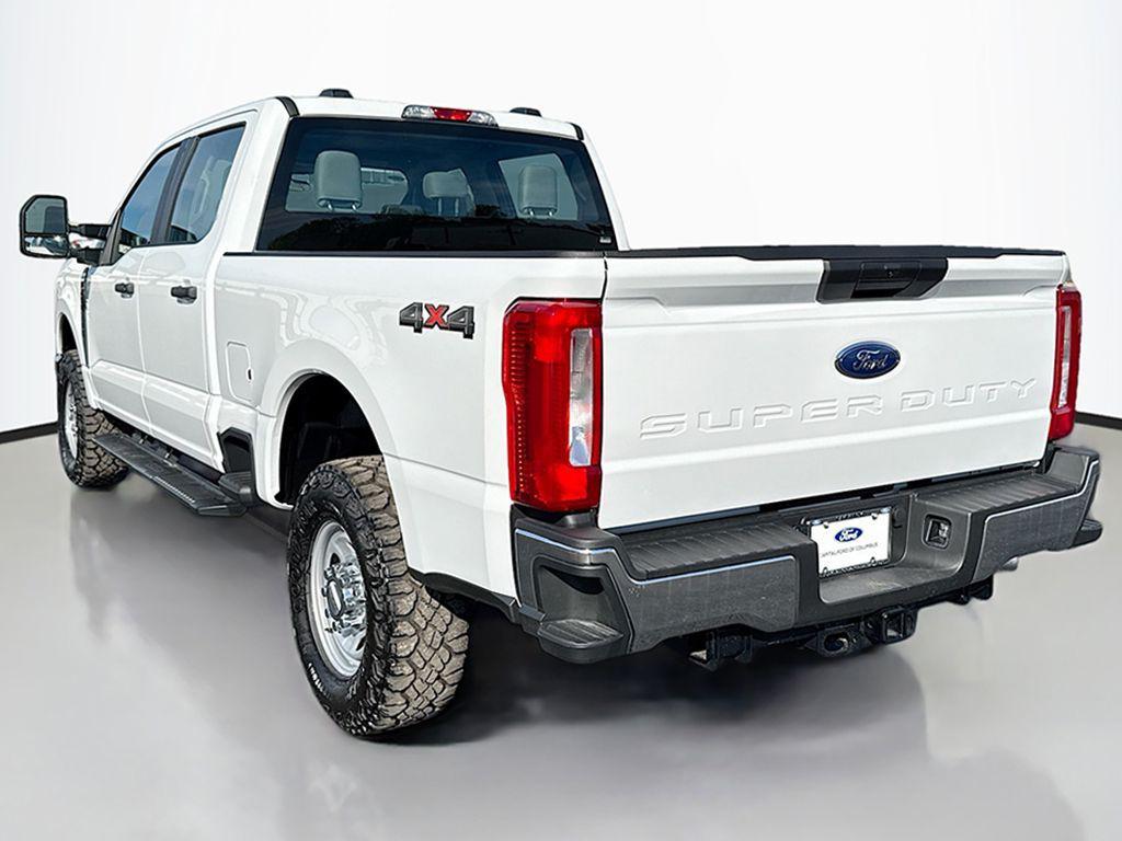 new 2025 Ford F-250 car, priced at $53,160