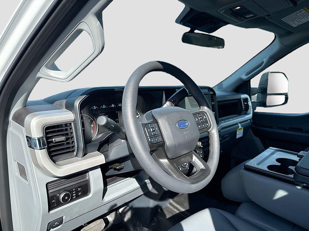 new 2025 Ford F-250 car, priced at $53,160