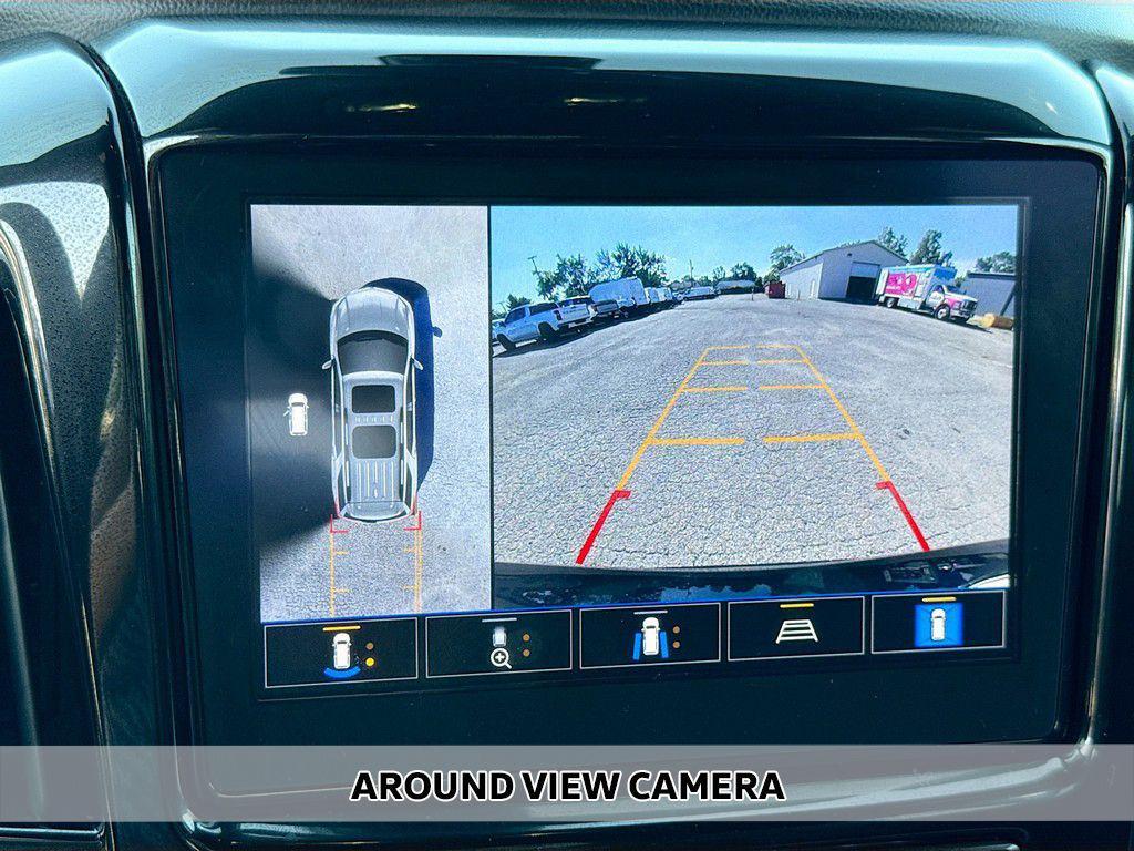 used 2022 Chevrolet Traverse car, priced at $27,990