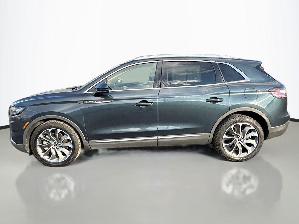 used 2022 Lincoln Nautilus car, priced at $25,990