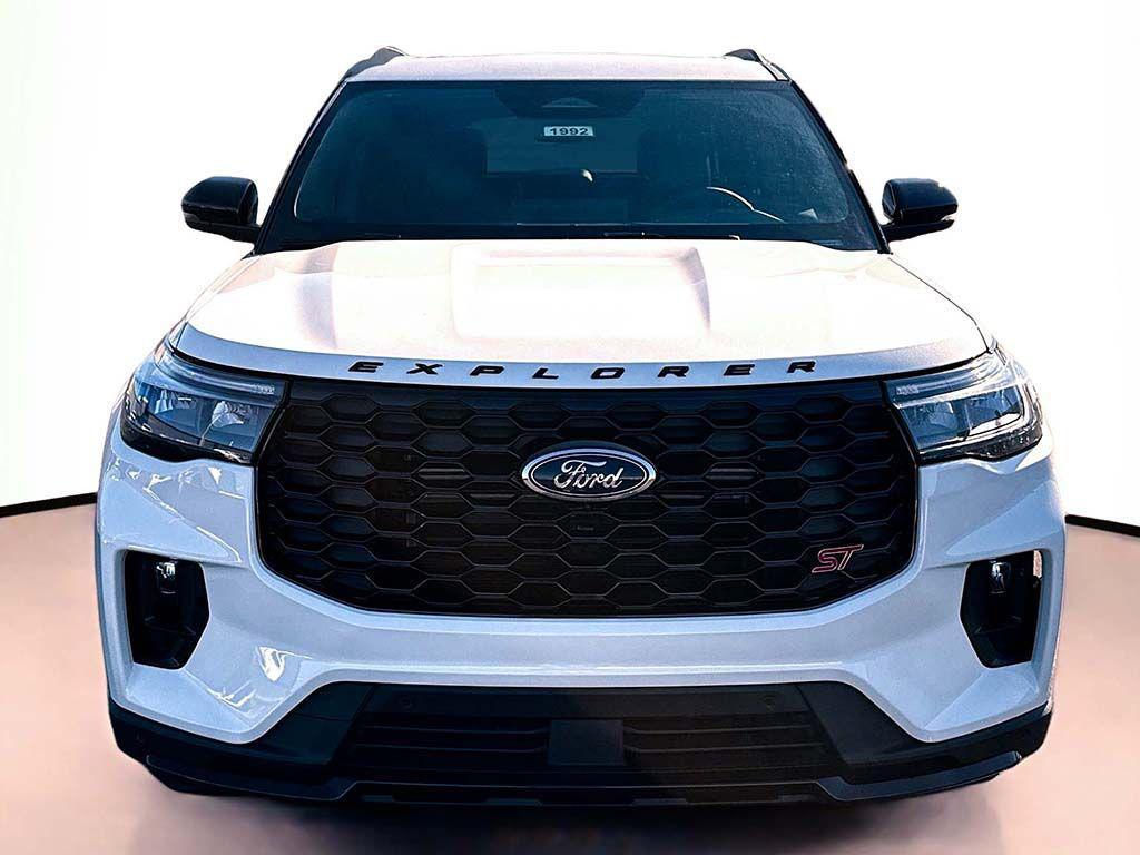 new 2025 Ford Explorer car, priced at $55,965