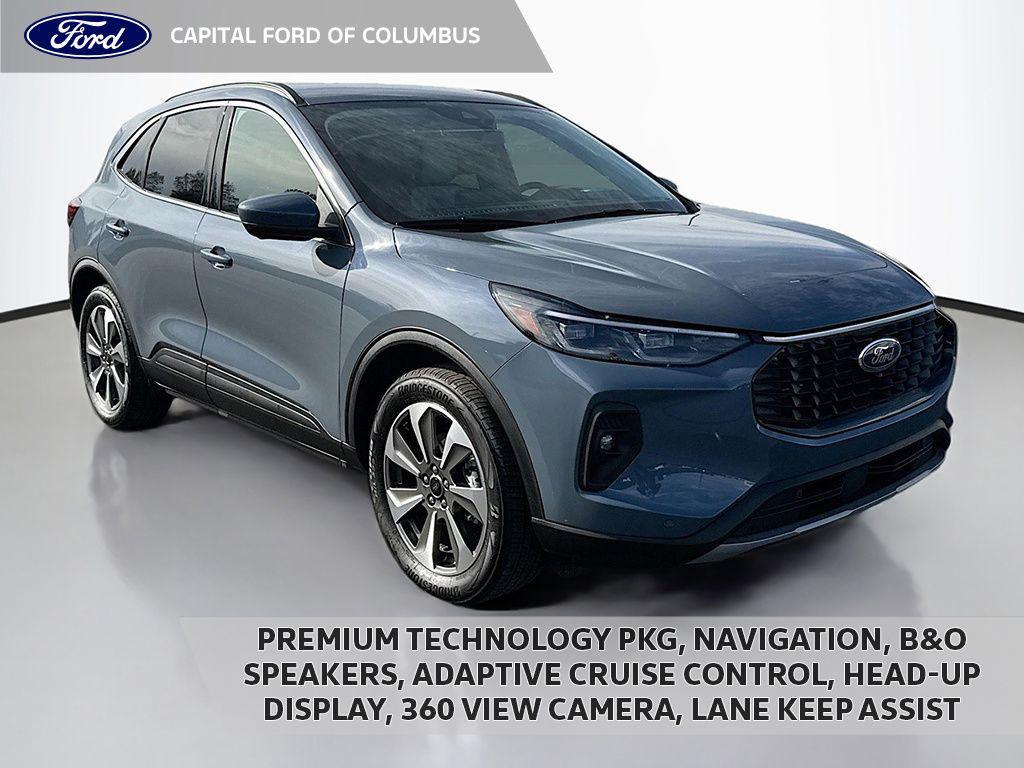 used 2025 Ford Escape car, priced at $29,990