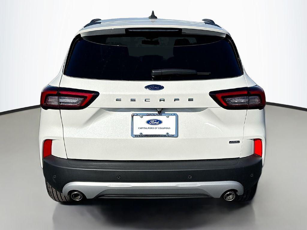 new 2026 Ford Escape PHEV car, priced at $30,763