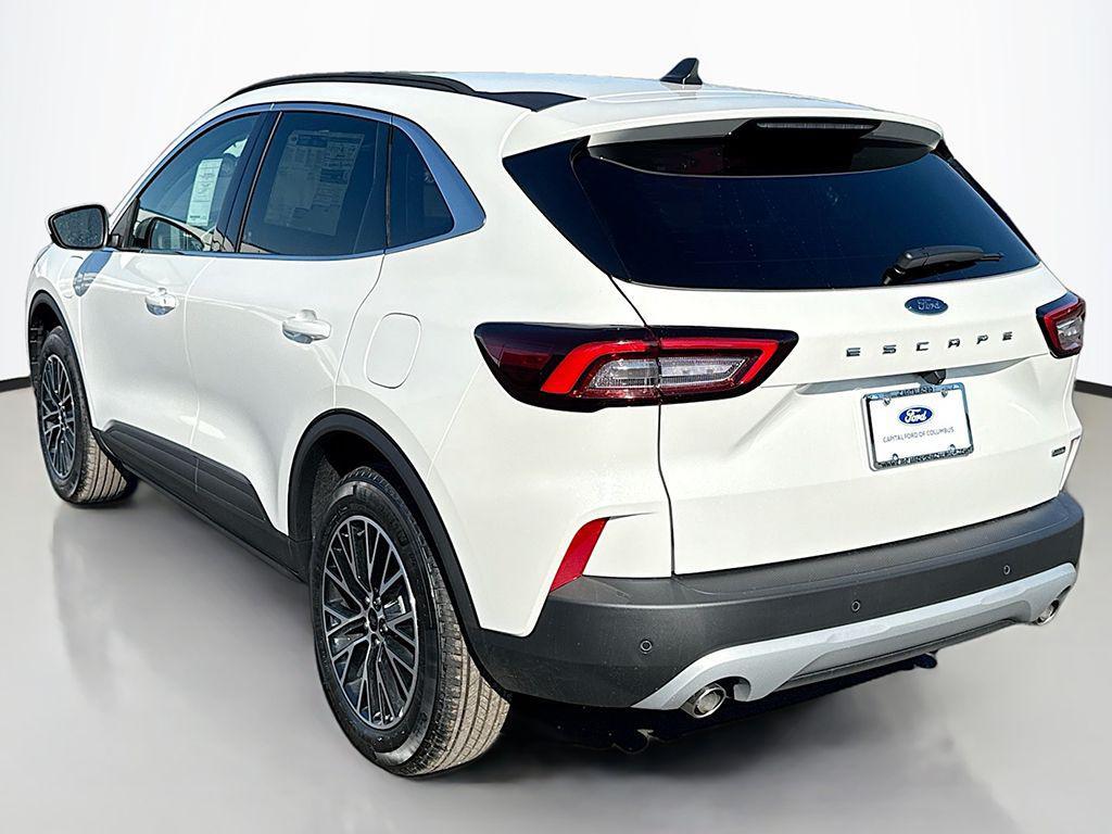 new 2026 Ford Escape PHEV car, priced at $30,763