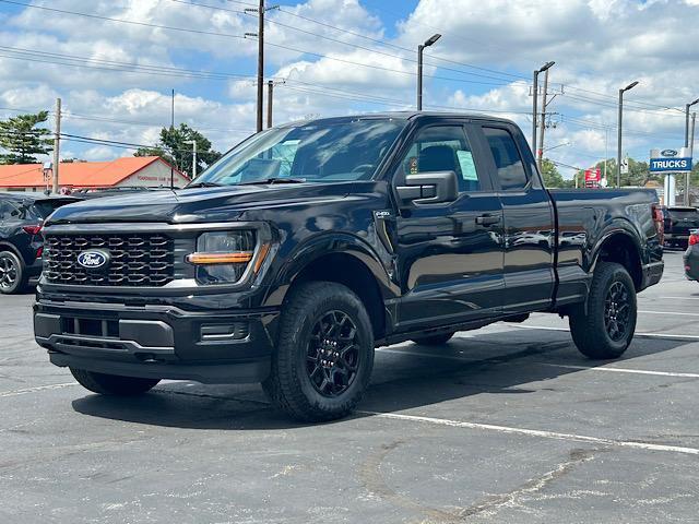 new 2025 Ford F-150 car, priced at $42,660