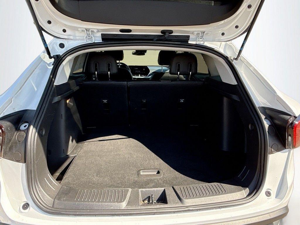 used 2024 Chevrolet Trax car, priced at $19,390