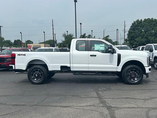 new 2025 Ford F-350 car, priced at $54,817