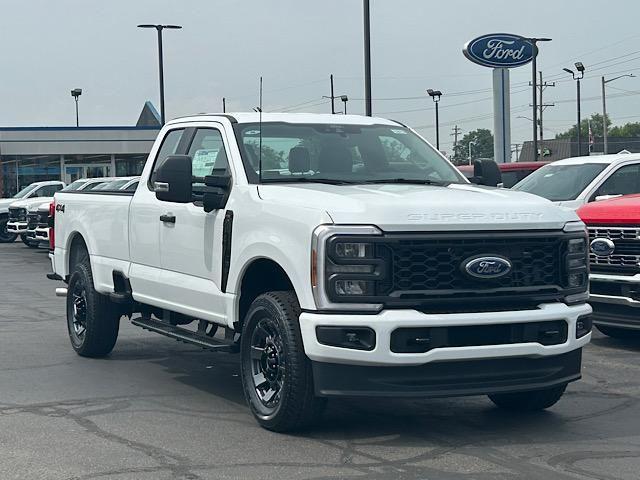 new 2025 Ford F-350 car, priced at $54,817