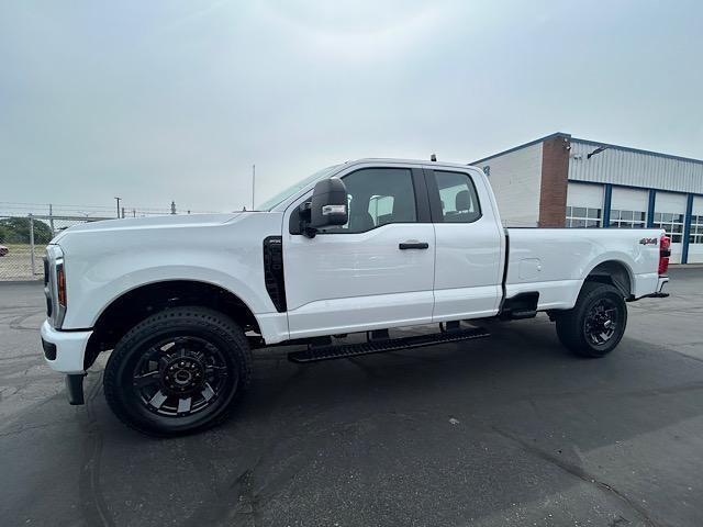 new 2025 Ford F-350 car, priced at $54,817