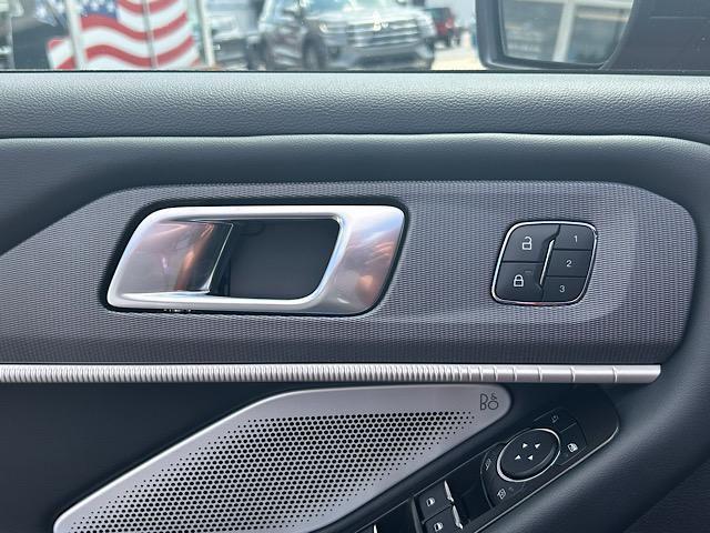 new 2025 Ford Explorer car, priced at $58,116