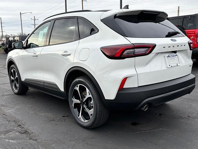 new 2025 Ford Escape car, priced at $30,081