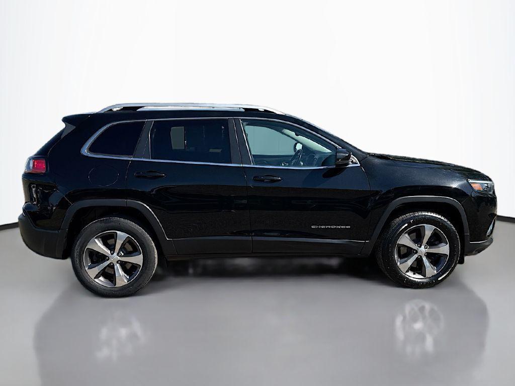 used 2020 Jeep Cherokee car, priced at $18,999