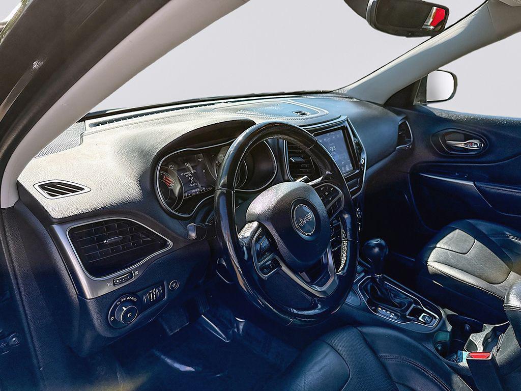 used 2020 Jeep Cherokee car, priced at $18,999