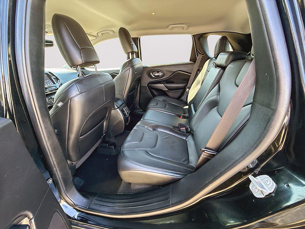 used 2020 Jeep Cherokee car, priced at $18,999