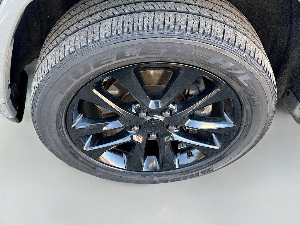 used 2021 Jeep Grand Cherokee car, priced at $22,290