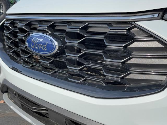 new 2025 Ford Escape car, priced at $27,374