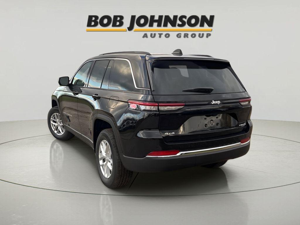 new 2025 Jeep Grand Cherokee car, priced at $38,425