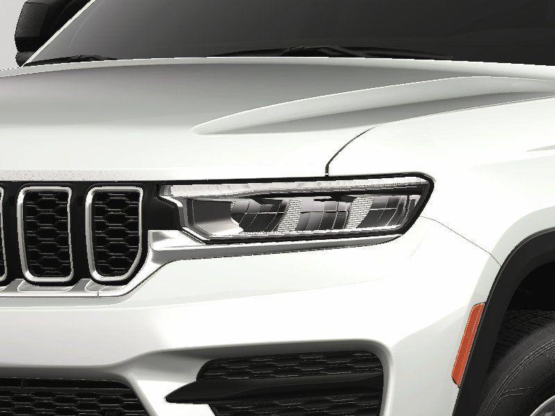 new 2024 Jeep Grand Cherokee car, priced at $41,913