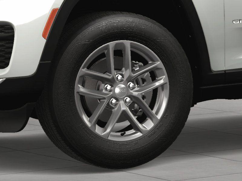 new 2024 Jeep Grand Cherokee car, priced at $41,913