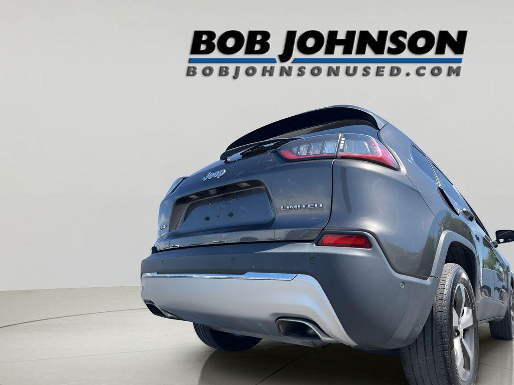 used 2019 Jeep Cherokee car, priced at $16,046