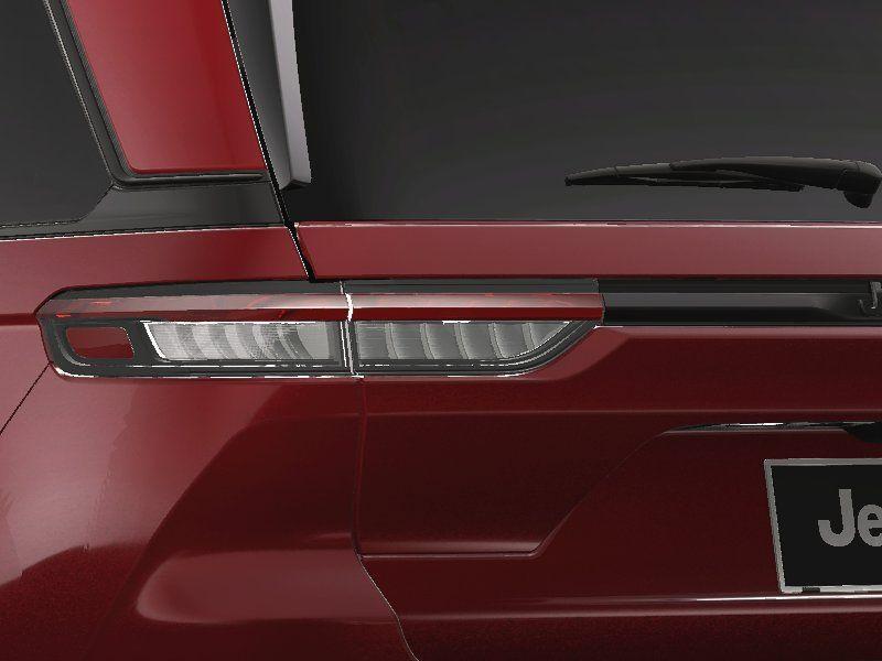 new 2024 Jeep Grand Cherokee car, priced at $43,957