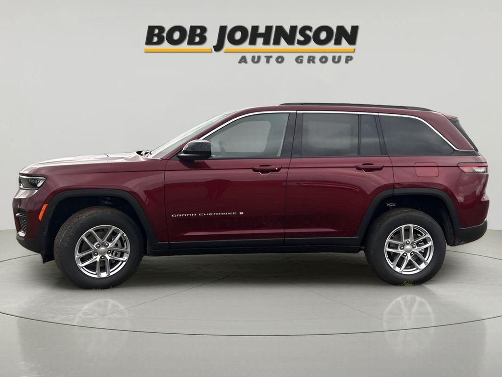new 2025 Jeep Grand Cherokee car, priced at $38,425