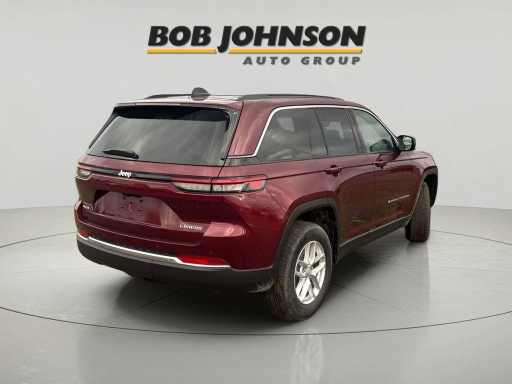 new 2025 Jeep Grand Cherokee car, priced at $38,425