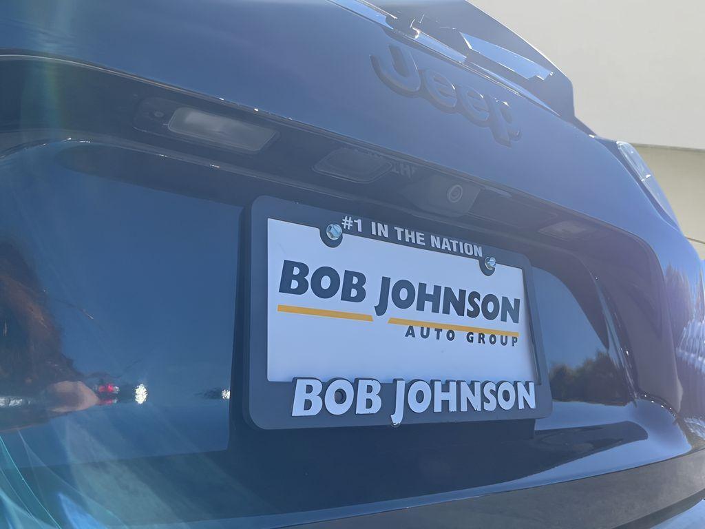 used 2019 Jeep Cherokee car, priced at $18,399