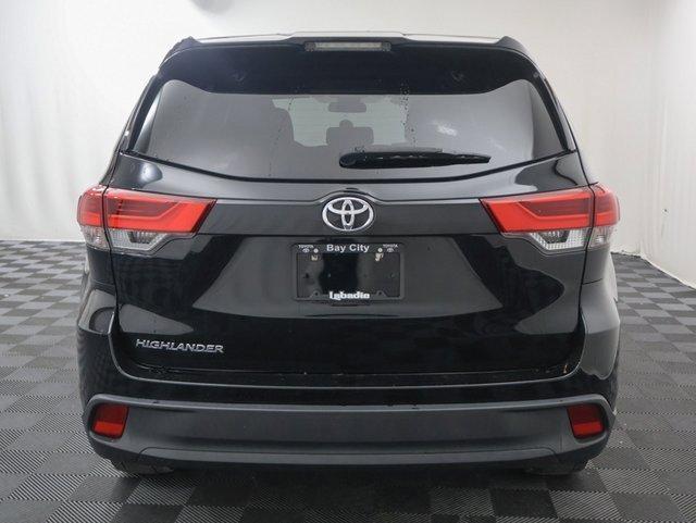 used 2019 Toyota Highlander car, priced at $18,155