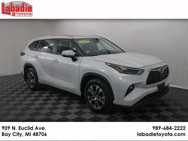 used 2024 Toyota Highlander car, priced at $41,184