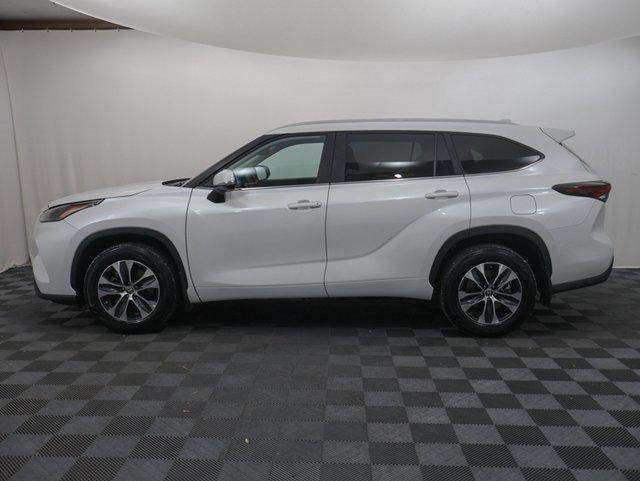 used 2024 Toyota Highlander car, priced at $41,184