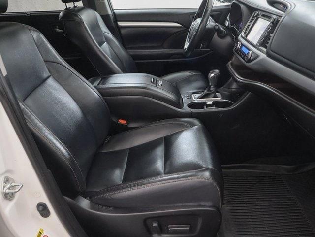 used 2019 Toyota Highlander car, priced at $21,449