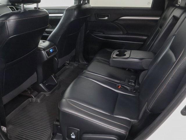 used 2019 Toyota Highlander car, priced at $21,449