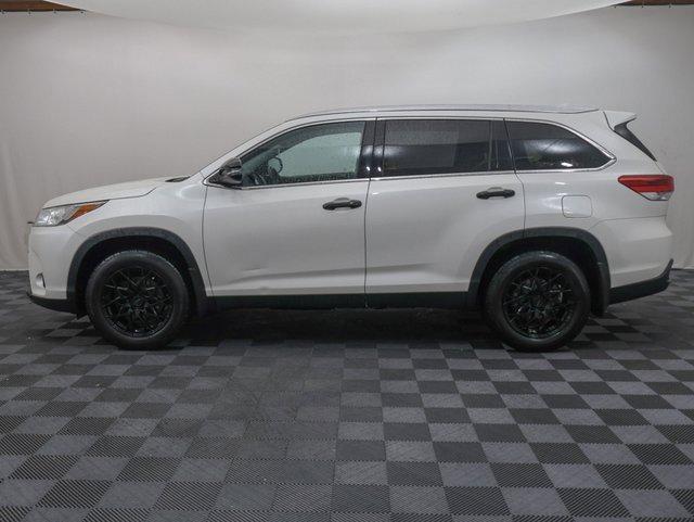used 2019 Toyota Highlander car, priced at $21,449