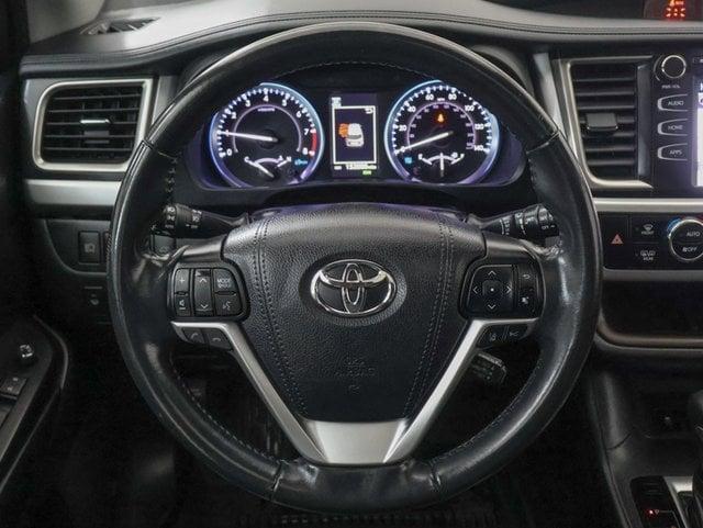 used 2019 Toyota Highlander car, priced at $21,449