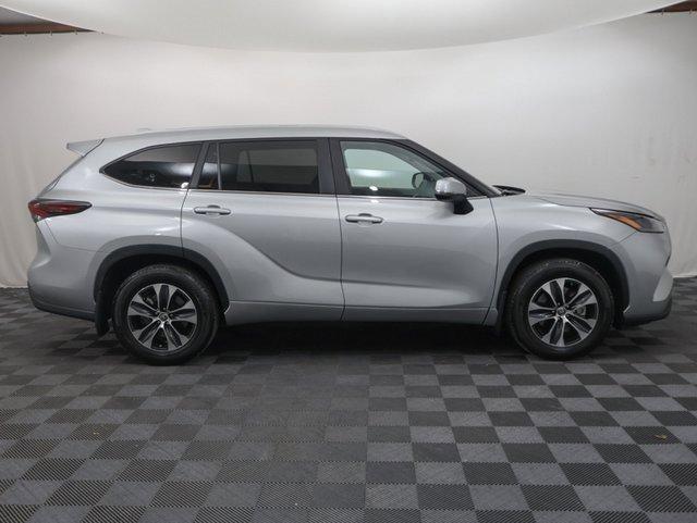 used 2024 Toyota Highlander car, priced at $41,147