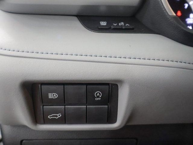 used 2024 Toyota Highlander car, priced at $41,147