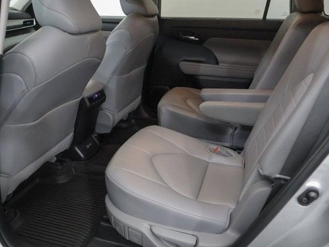 used 2024 Toyota Highlander car, priced at $41,147