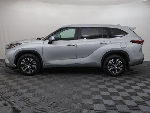 used 2024 Toyota Highlander car, priced at $41,633