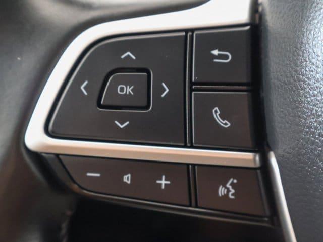 used 2024 Toyota Highlander car, priced at $41,633