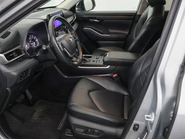 used 2024 Toyota Highlander car, priced at $41,633