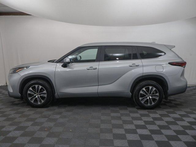 used 2024 Toyota Highlander car, priced at $41,846