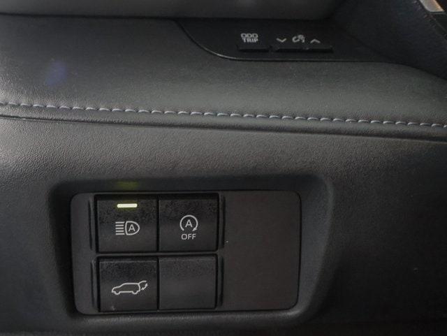 used 2024 Toyota Highlander car, priced at $41,846