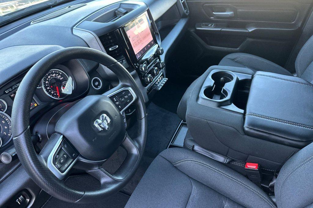 new 2025 Ram 1500 car, priced at $43,679