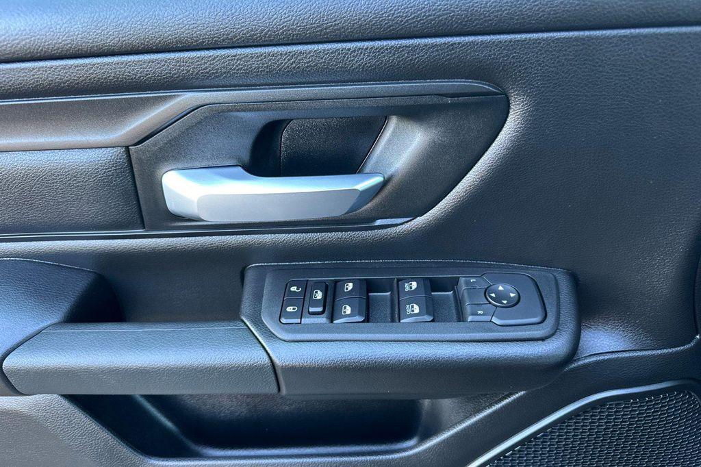 new 2025 Ram 1500 car, priced at $43,679