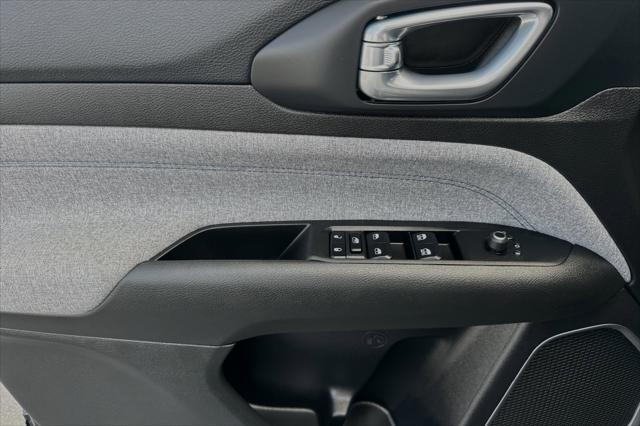 new 2025 Jeep Compass car, priced at $24,990