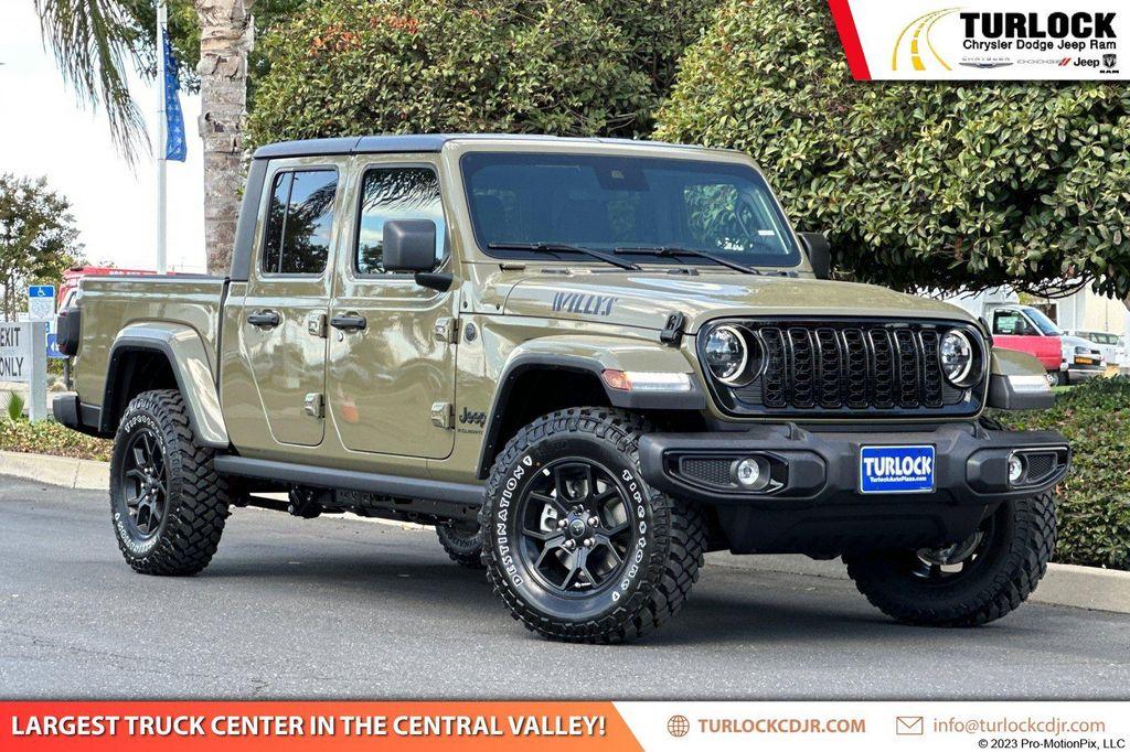 new 2025 Jeep Gladiator car, priced at $43,235