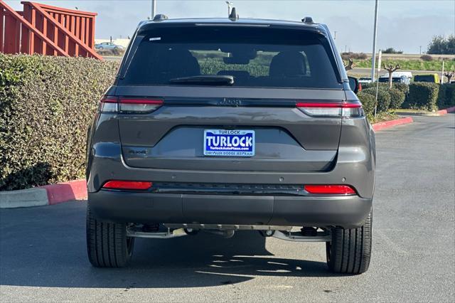 new 2025 Jeep Grand Cherokee car, priced at $49,170